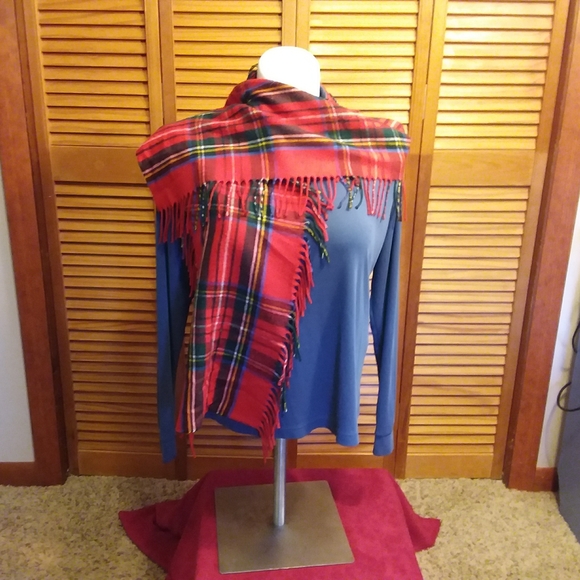 Cashmink Scarf. - Picture 2 of 4